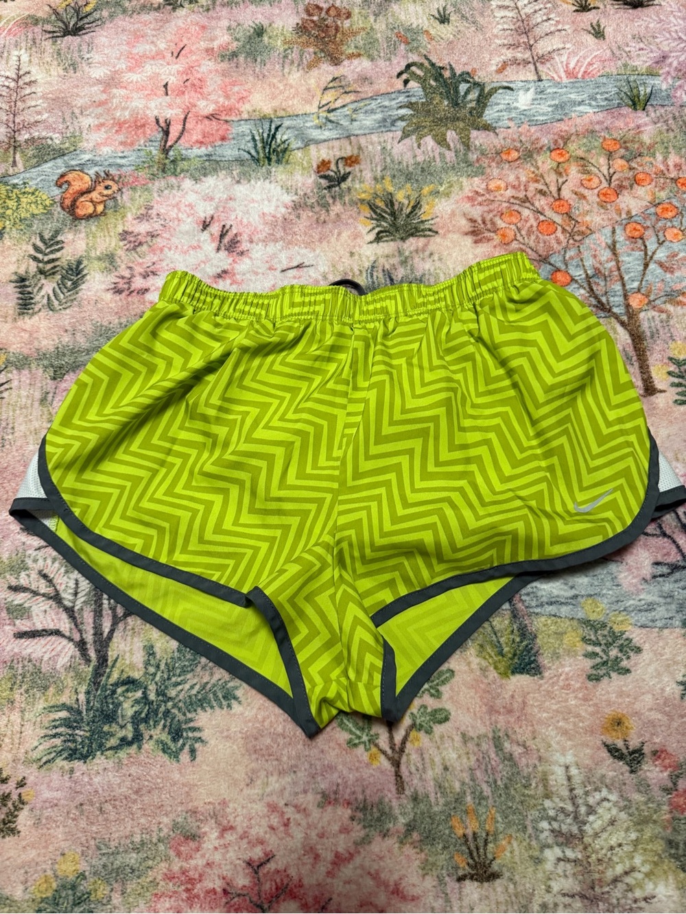 Nike Neon Green Chevron Athletic Running Shorts with Dark Trim Size XS